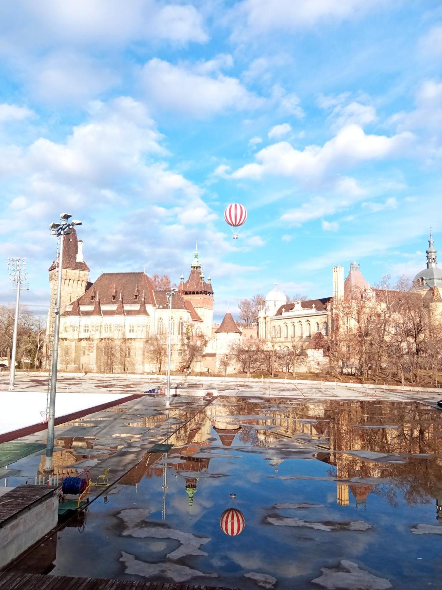 Free Parking, Balcony, Near To City Park Budapest Esterno foto