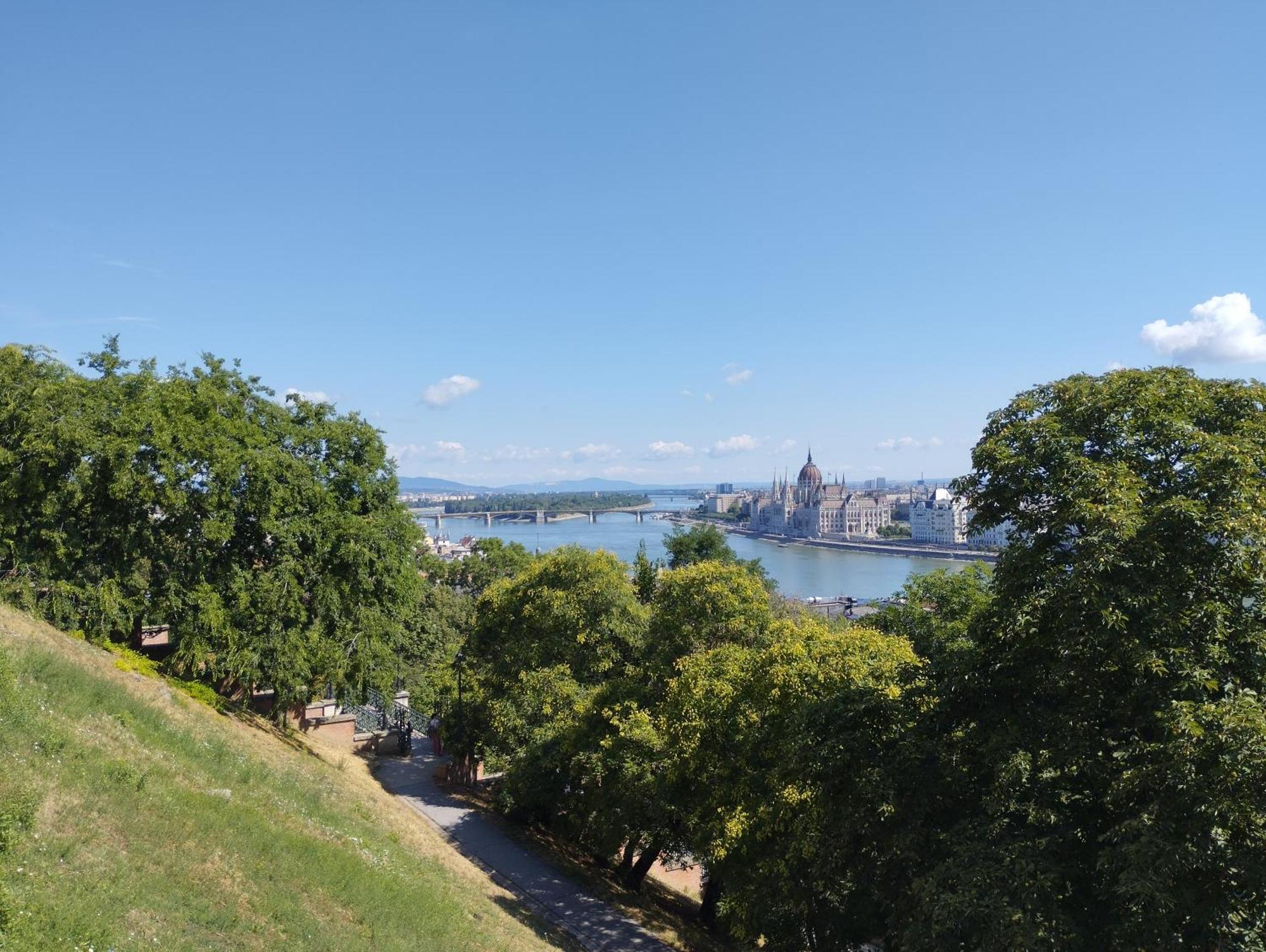 Free Parking, Balcony, Near To City Park Budapest Esterno foto
